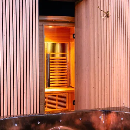 Le Voluptueux ~ Sauna ~ Jacuzzi ~ Centre-ville * Angers