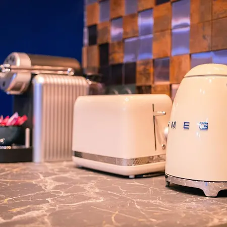 Le Voluptueux ~ Sauna ~ Jacuzzi ~ Centre-ville Lejlighed *