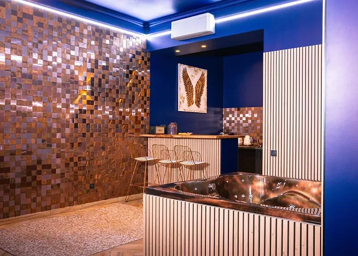 Daire Le Voluptueux ~ Sauna ~ Jacuzzi ~ Centre-ville