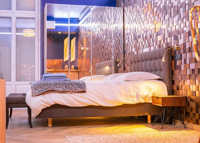 Le Voluptueux ~ Sauna ~ Jacuzzi ~ Centre-ville Daire *