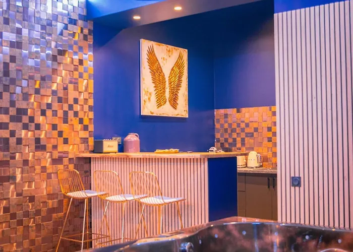 Daire Le Voluptueux ~ Sauna ~ Jacuzzi ~ Centre-ville Angers