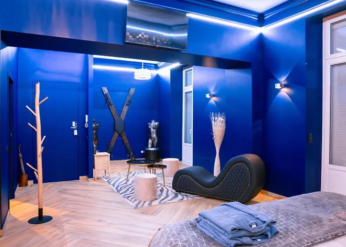 Le Voluptueux ~ Sauna ~ Jacuzzi ~ Centre-ville * Angers